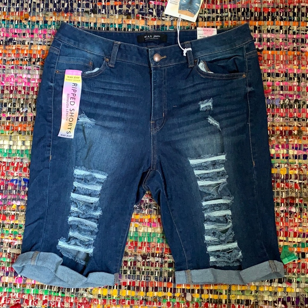 NWT Wax Jean Ripped Bermuda Shorts